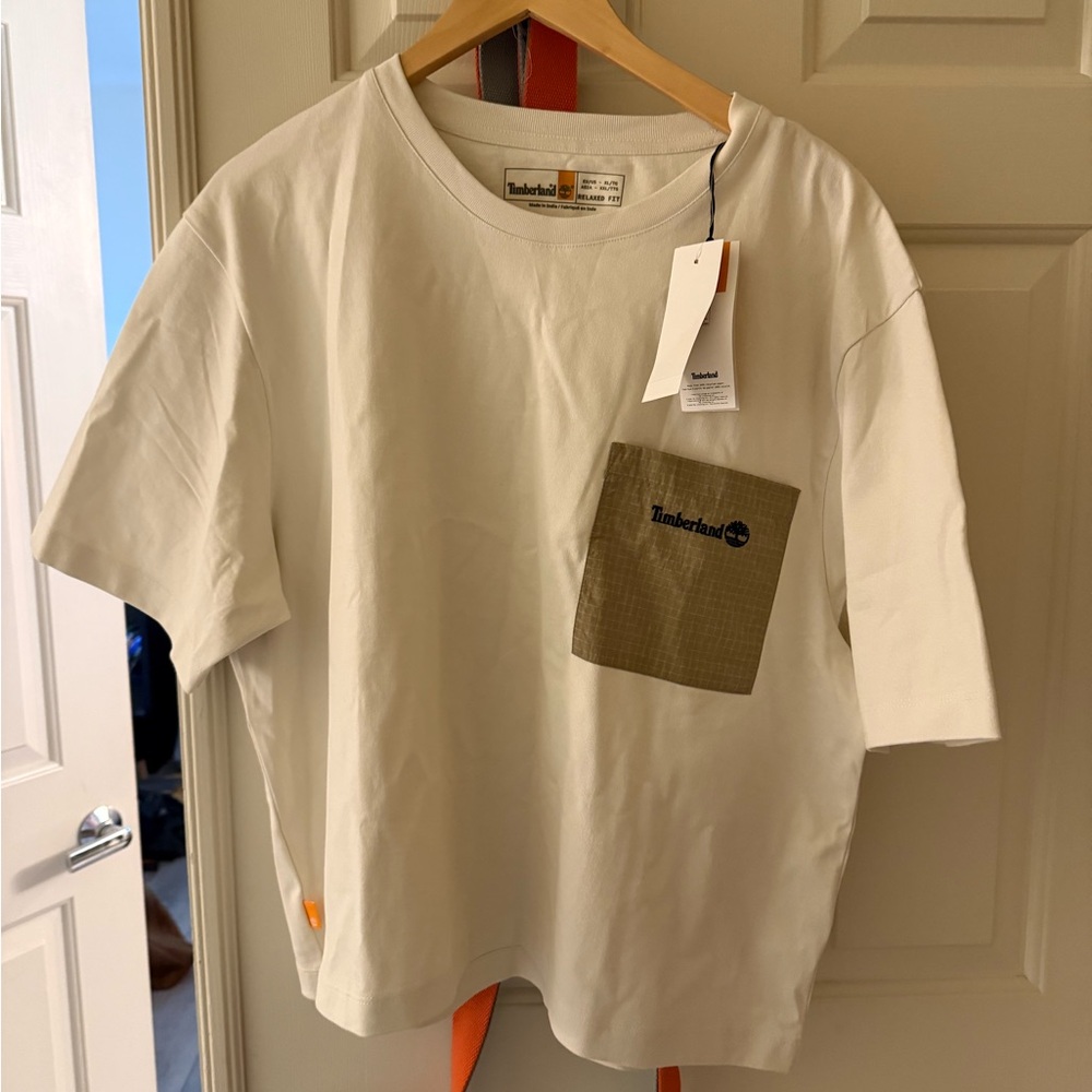 (NWT) Timberland White and Tan Pocket T-Shirt XL